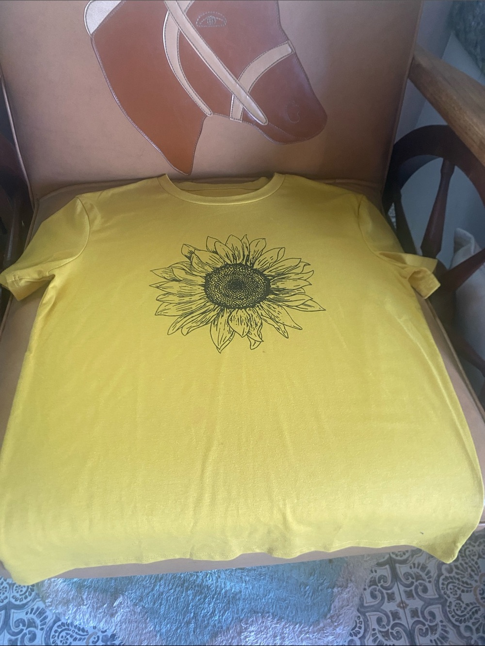 Sunflower Graphic Short Sleeve Tee - Yellow
